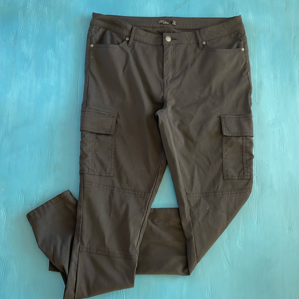 Prana Lightweight Black Cargo Pants